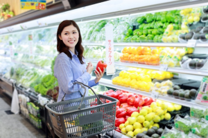 Effects of information on consumer attitudes towards gene-edited foods: a comparison between livestock and vegetables