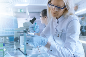 Genetically Engineered Dendritic Cells Improve Immunotherapy Against Lung Cancer