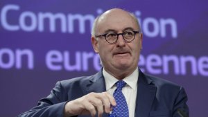 EU Commission Seeks Overhaul of GM Law to Address Gene Editing Regulations